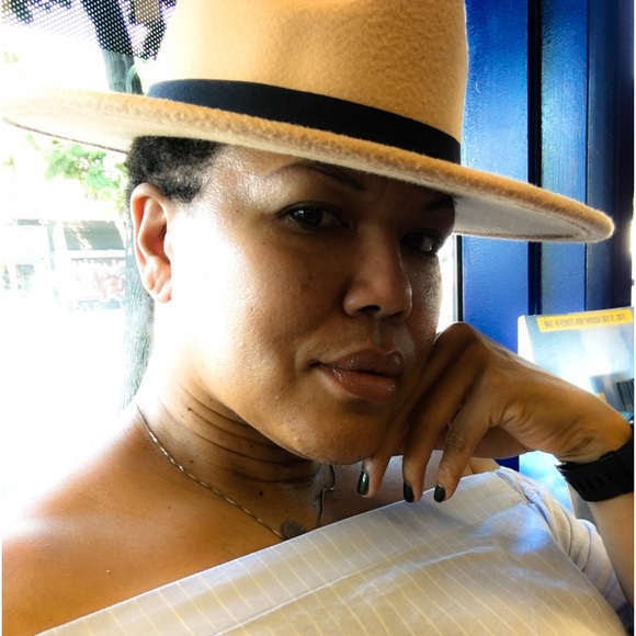 Custom Queen Fedora - Picture 4 of 9